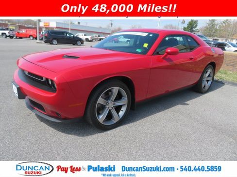 Used 2015 Dodge Challenger SXT w/ Super Sport Group (SS/T) image 8