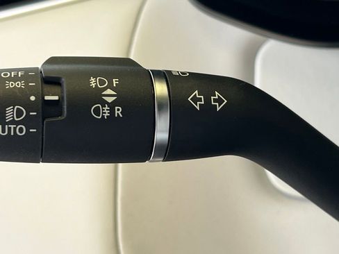 Used 2025 Land Rover Range Rover Sport Dynamic SE AWD/4WD image 12