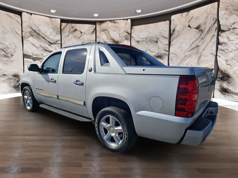 Used 2013 Chevrolet Avalanche LT w/ All-Star Edition image 4
