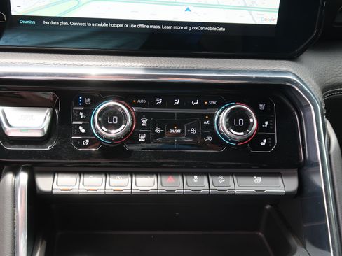 Used 2024 GMC Sierra 1500 Denali AWD/4WD image 29