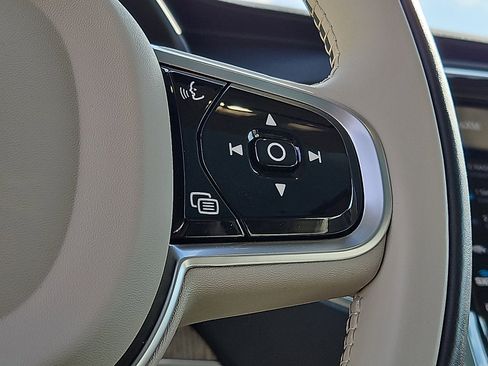 Certified 2023 Volvo XC90 B6 Ultimate w/ Protection Package image 23