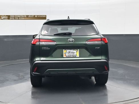Used 2023 Toyota Corolla Cross XLE w/ Convenience Package FWD image 6