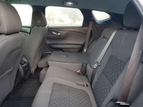 Used 2022 Chevrolet Blazer LT image 9