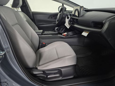 New 2026 Toyota Prius AWD image 34