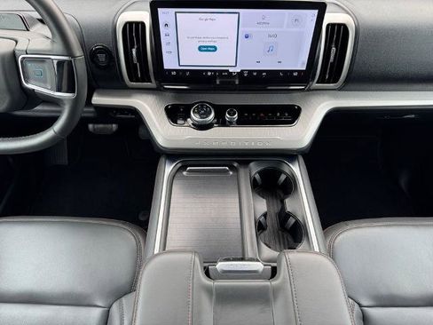 Certified 2025 Ford Expedition Active AWD/4WD image 11