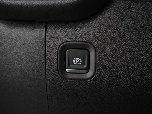 Used 2025 Chevrolet Silverado 1500 W/T w/ WT Value Package AWD/4WD image 18