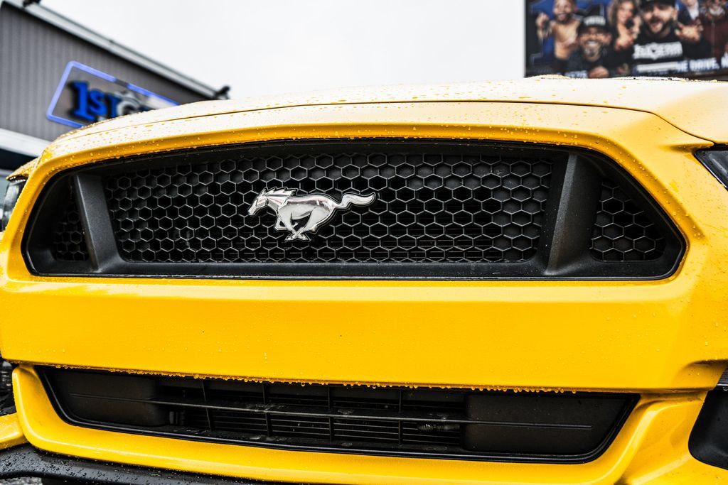Used 2016 Ford Mustang GT Premium RWD image 11