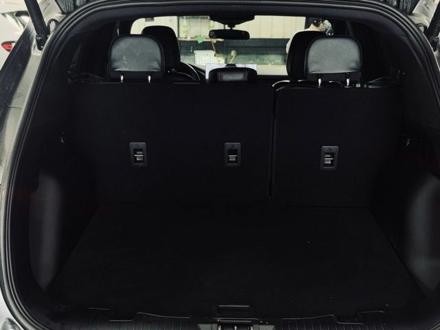 Used 2024 Ford Escape ST-Line w/ Tech Pack #1 AWD/4WD image 10