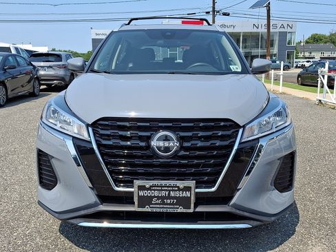 Certified 2023 Nissan Kicks SV w/ Exterior Package FWD image 2