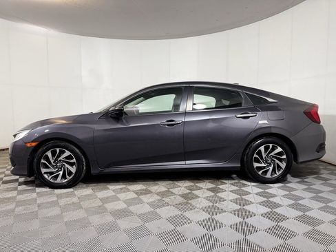 Used 2017 Honda Civic EX image 3
