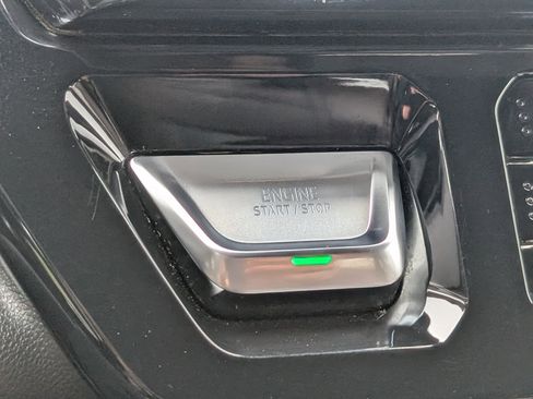 Used 2024 GMC Sierra 2500 Denali w/ Denali Reserve Package image 33