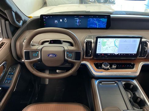 New 2026 Ford Expedition Max King Ranch image 17