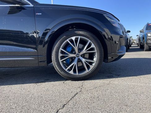 Used 2023 Audi Q8 Prestige image 31