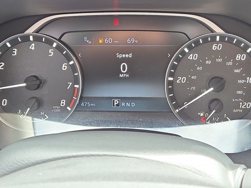 Used 2025 Nissan Frontier SV w/ SV Convenience Package image 14