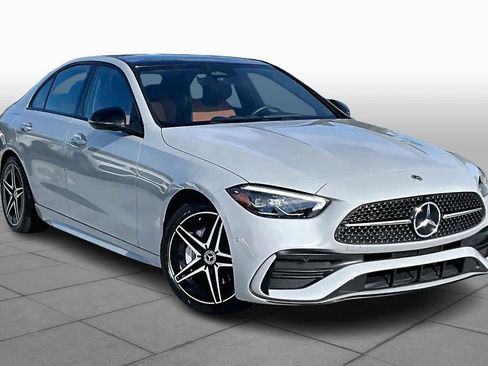 Used 2025 Mercedes-Benz C 300 4MATIC Sedan image 2