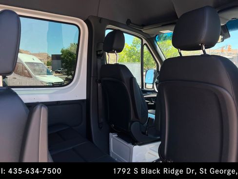 Used 2026 Mercedes-Benz Sprinter 2500 image 21