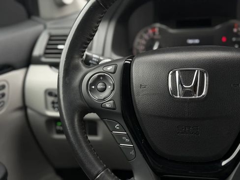 Used 2018 Honda Pilot Touring image 25