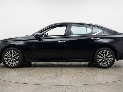 Used 2025 Nissan Altima 2.5 SV image 5