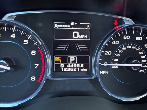 Used 2017 Subaru Forester 2.5i Touring AWD/4WD image 23