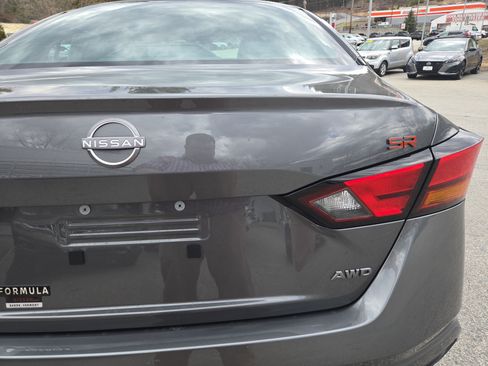 New 2025 Nissan Altima 2.5 SR w/ SR Premium Package image 38