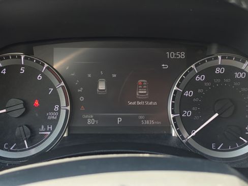Used 2023 Toyota Highlander XLE AWD/4WD image 11