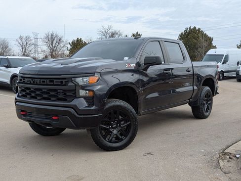 Used 2023 Chevrolet Silverado 1500 Custom Trail Boss w/ LPO, Dark Essentials Package image 1