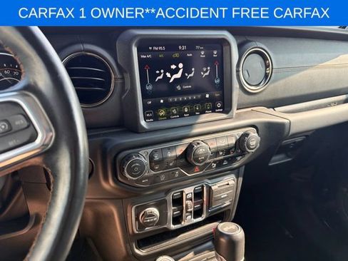 Used 2023 Jeep Wrangler Unlimited Sahara AWD/4WD image 29