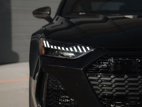 Used 2021 Audi RS 7 Sportback w/ RS 7 Executive Package image 2