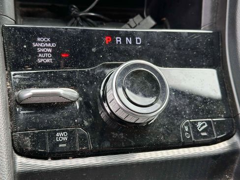 Used 2023 Jeep Grand Cherokee 4WD 4xe image 28