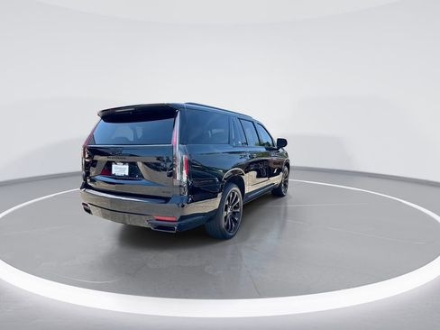 Used 2022 Cadillac Escalade ESV Sport Platinum image 8