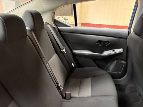 Used 2025 Nissan Sentra SV FWD image 35