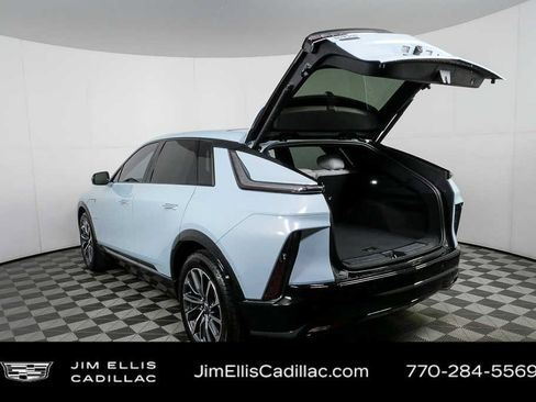 New 2026 Cadillac Lyriq Sport RWD image 32