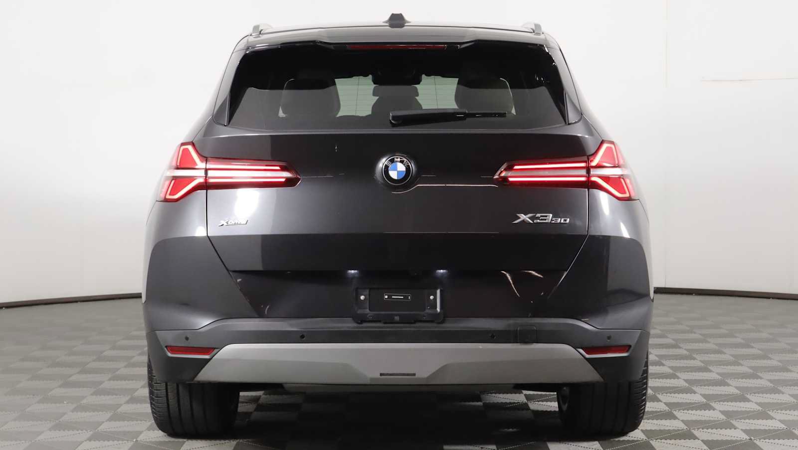 Used 2026 BMW X3 xDrive30i w/ Premium Package AWD/4WD image 5