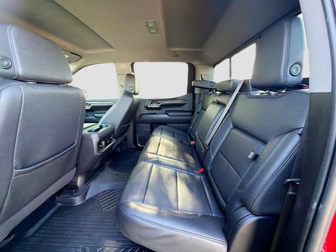 Used 2024 Chevrolet Silverado 1500 LT Trail Boss w/ LT Trail Boss Premium Package AWD/4WD image 18