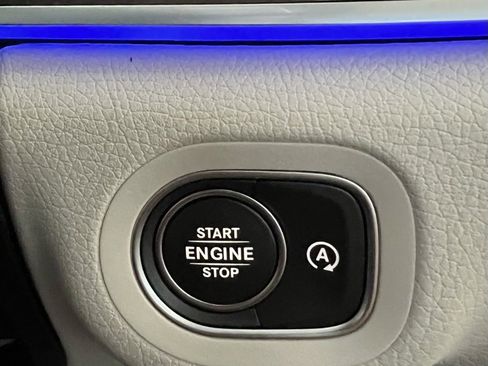 Used 2026 Mercedes-Benz GLE 450 GLE 450 4D Sport Utility image 13