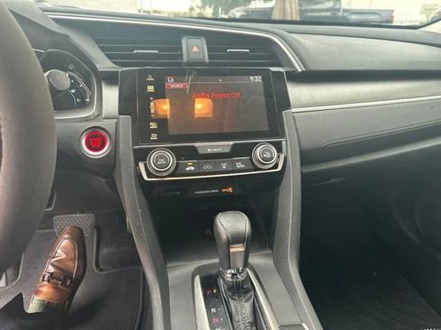 Used 2017 Honda Civic EX image 8