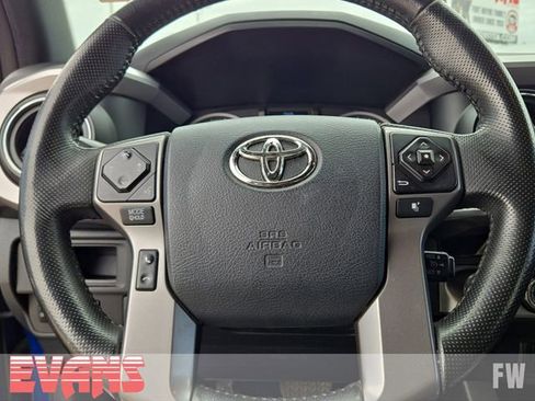 Used 2016 Toyota Tacoma Limited w/ Towing Package AWD/4WD image 15