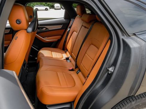 Used 2026 Jaguar F-PACE R-Dynamic S AWD/4WD image 46
