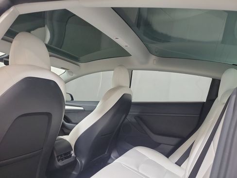 Used 2022 Tesla Model 3 Standard Range RWD image 23