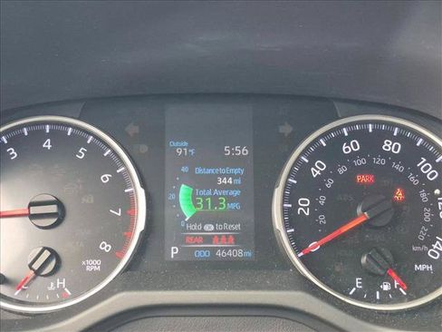 Used 2021 Toyota RAV4 LE FWD image 11