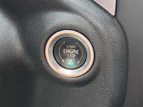 Used 2019 GMC Sierra 1500 SLE w/ SLE Value Package image 28