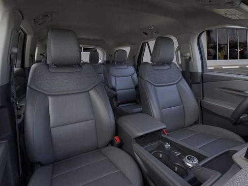 New 2026 Ford Explorer Active w/ Active Comfort Package image 10
