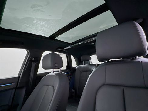 Used 2022 Audi Q3 2.0T Premium Plus image 14