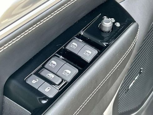New 2026 Jeep Grand Wagoneer L 4WD image 13