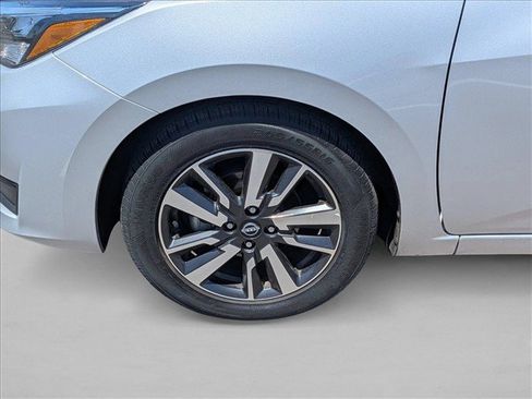 Used 2025 Nissan Versa SV FWD image 29