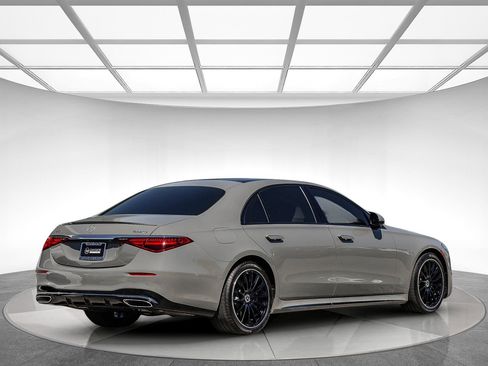 Certified 2023 Mercedes-Benz S 500 4MATIC w/ AMG Line image 4