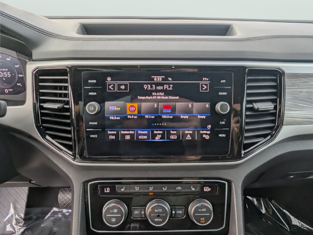 Used 2023 Volkswagen Atlas Cross Sport SE w/ Panoramic Sunroof Package FWD image 21