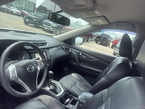 Used 2016 Nissan Rogue SL AWD/4WD image 25