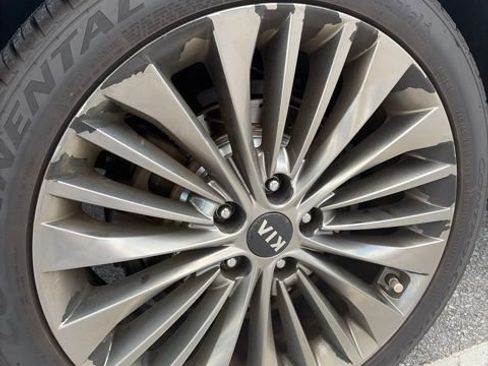 Used 2019 Kia Cadenza Limited FWD image 5