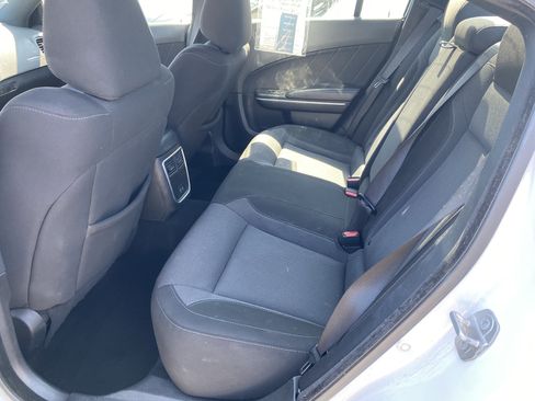 Used 2022 Dodge Charger SXT RWD image 13